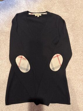 100% Cashmere Burberry London Sz L Black V neck sweater with elbow patches